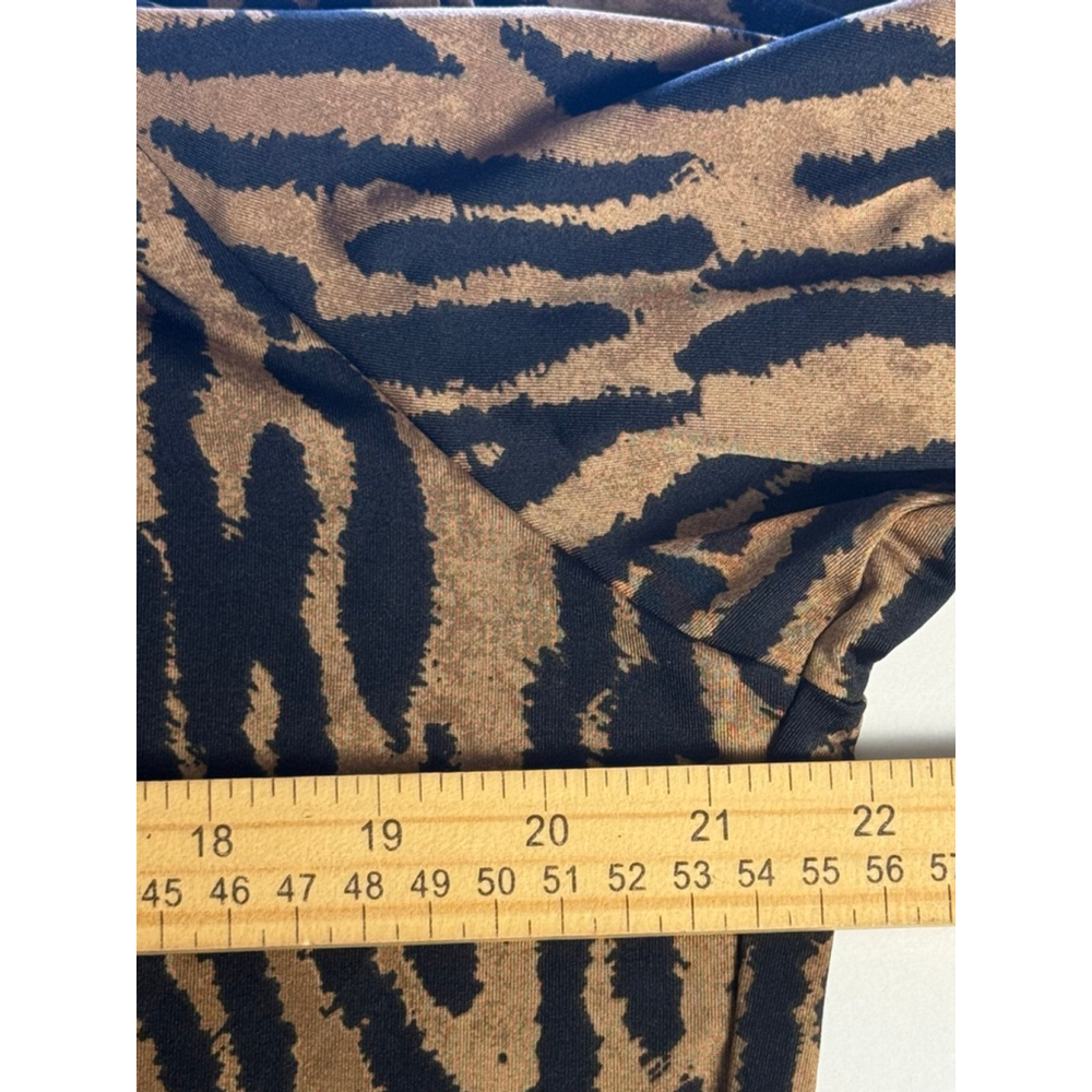 XXL H&M Brown Black Animal Print stretchy crewneck long sleeve thong bodysuit - Picture 3 of 4